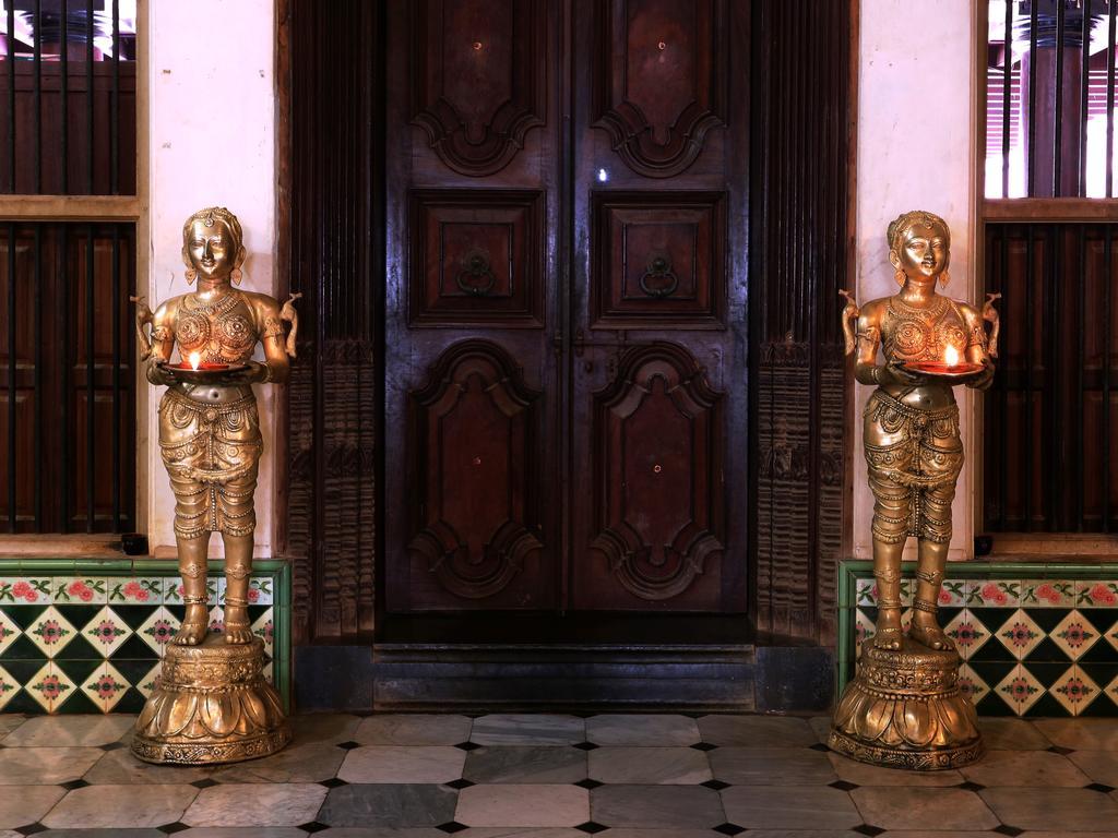 Chettinadu Mansion - An Authentic Heritage Palace Kānādukāttān Buitenkant foto